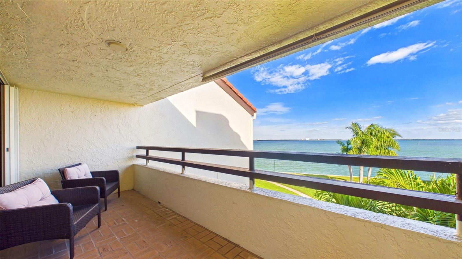 Image 32 of 53 For 121 1st Street E 109