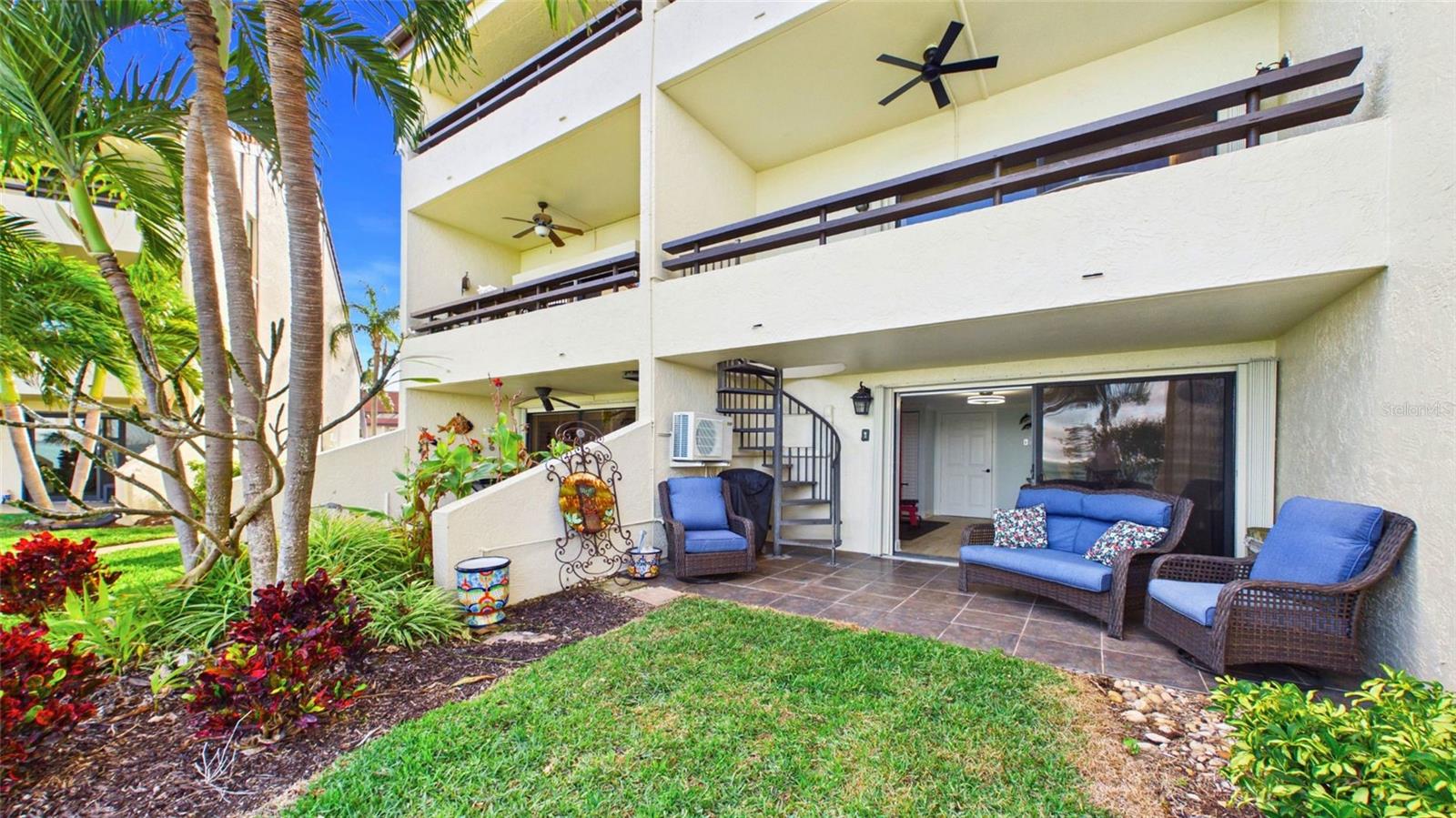 Image 33 of 53 For 121 1st Street E 109