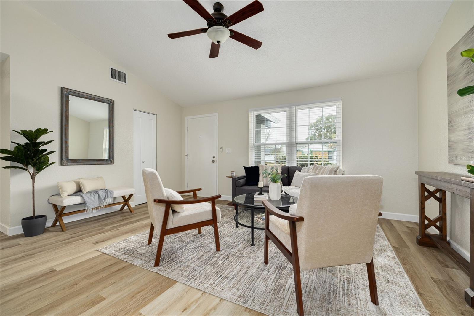 Image 3 of 27 For 7216 Whist Way