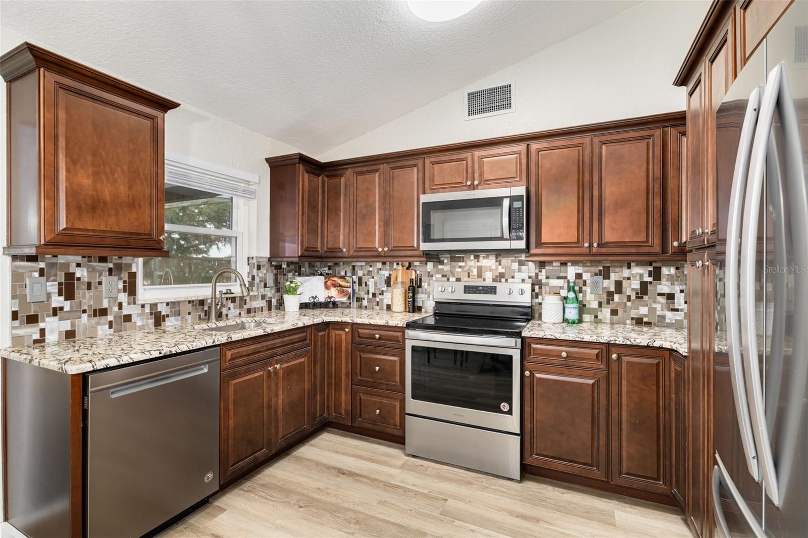 Image 6 of 27 For 7216 Whist Way