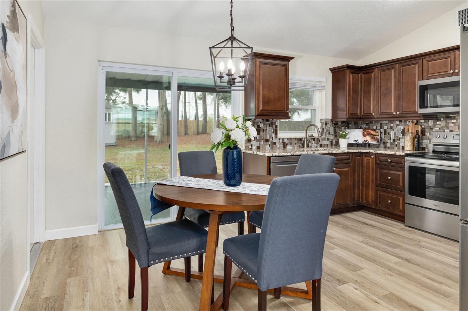 Image 7 of 27 For 7216 Whist Way