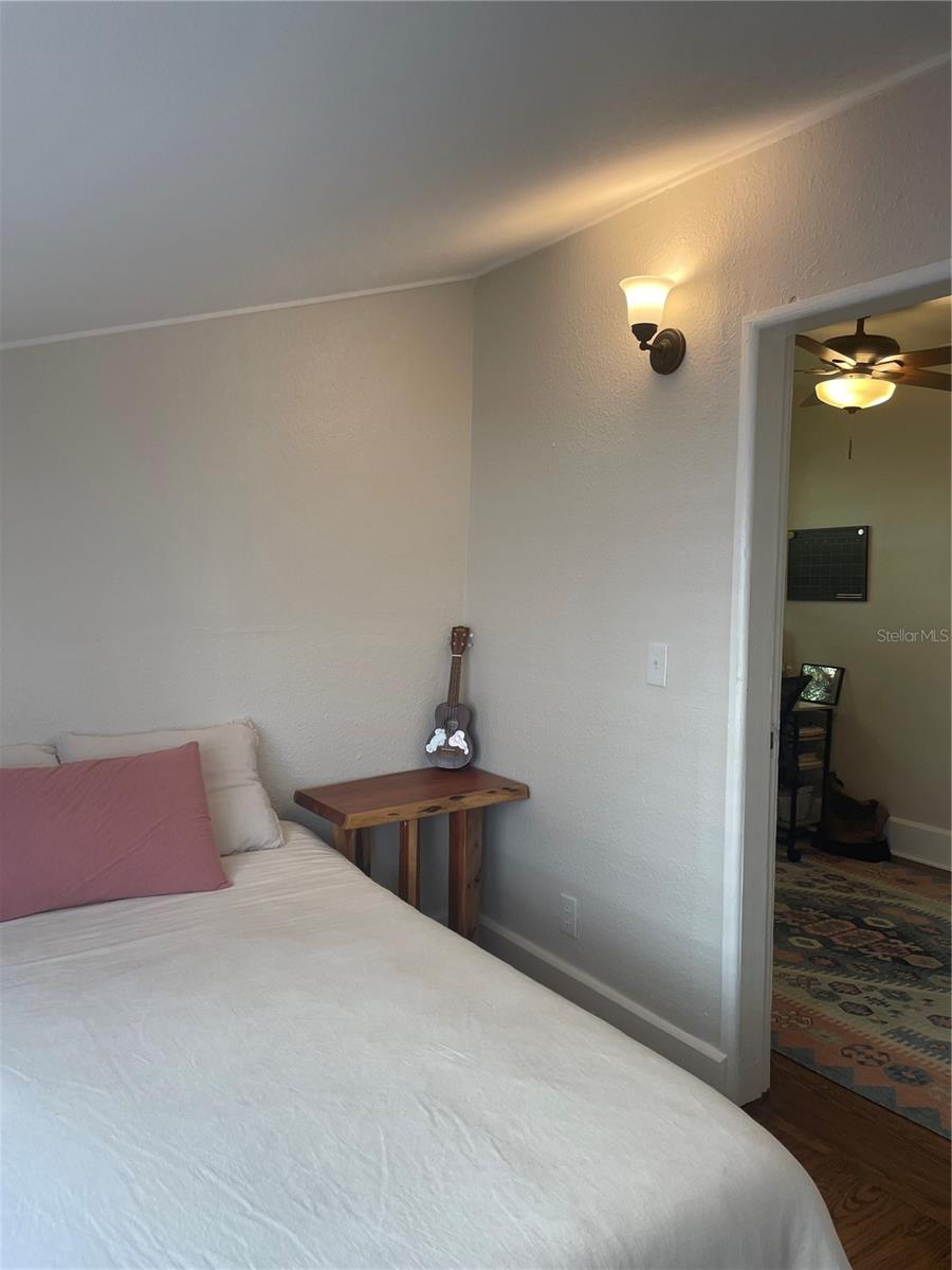 Image 12 of 31 For 2624 12th Street N 2