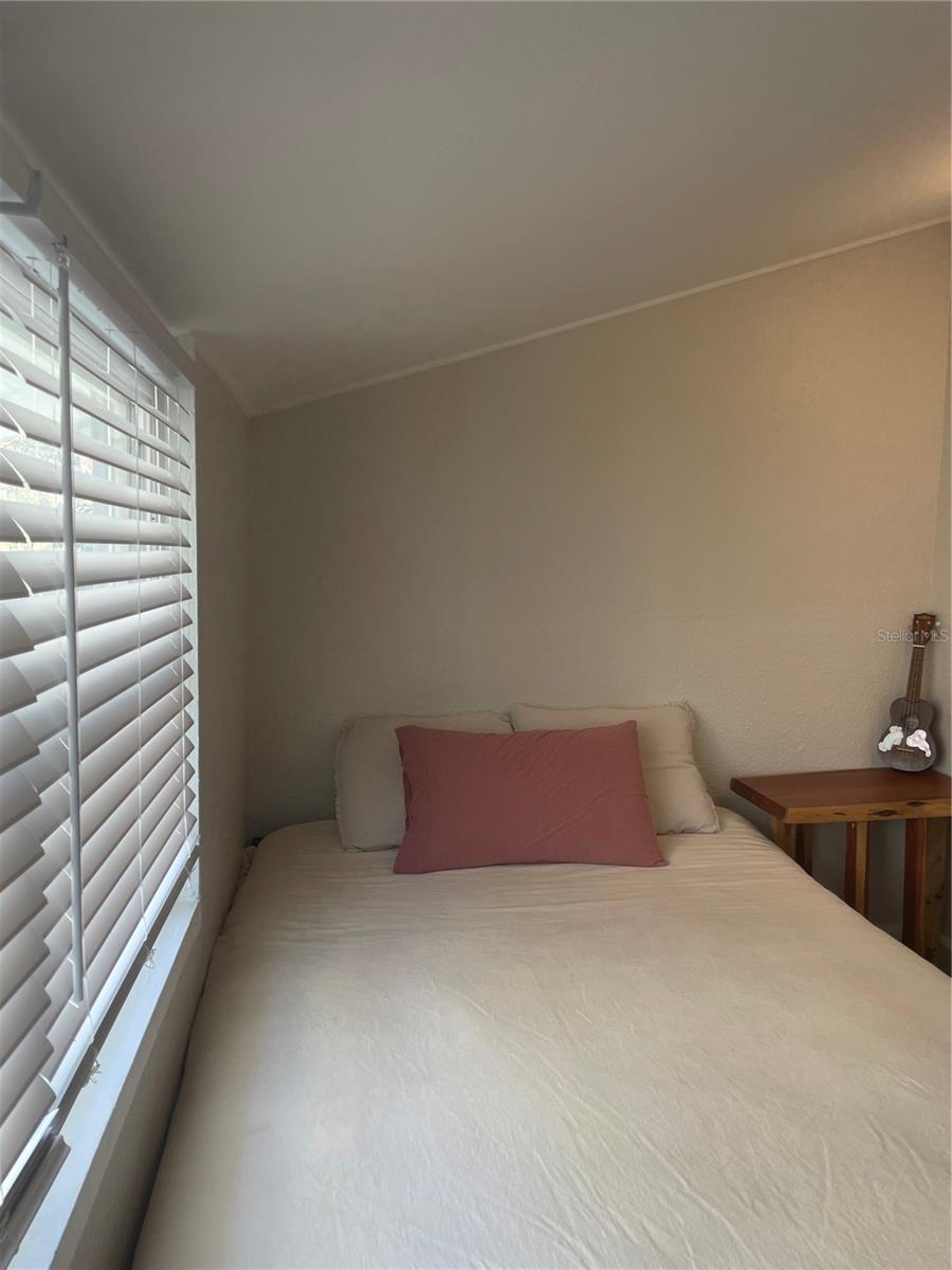 Image 14 of 31 For 2624 12th Street N 2