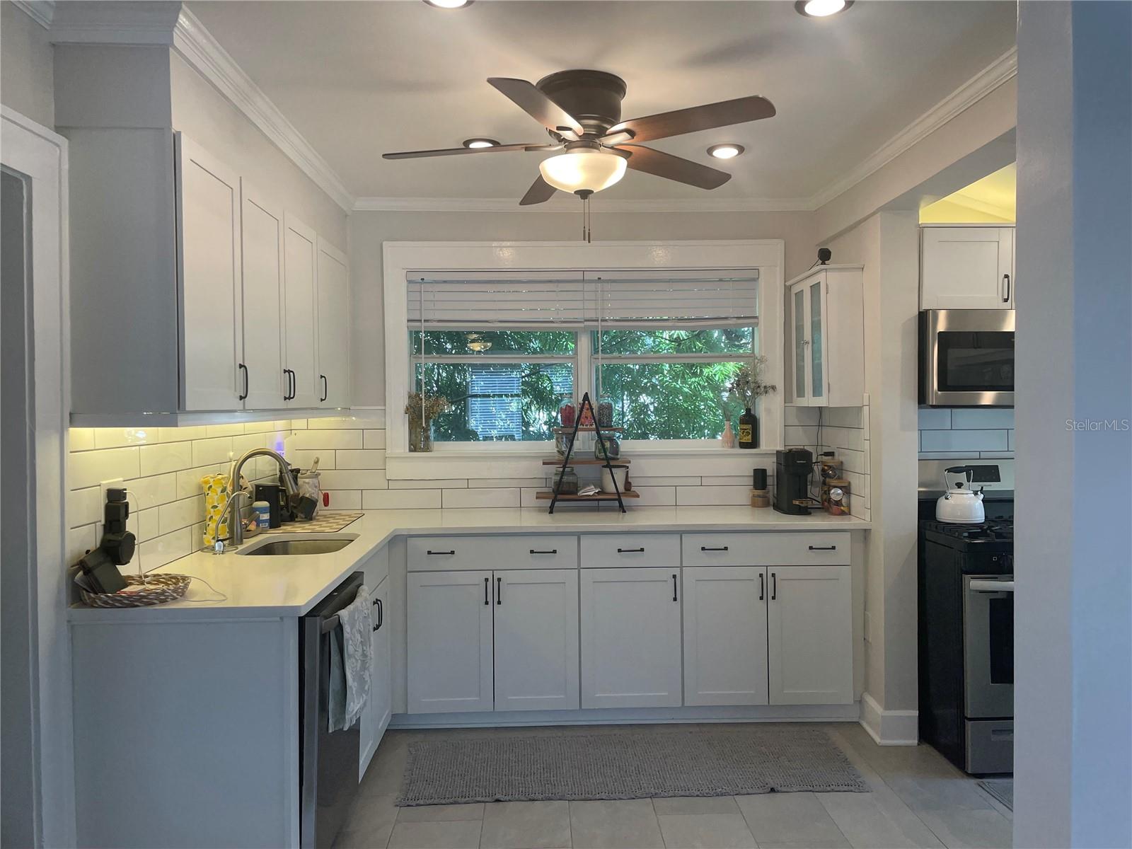 Image 9 of 31 For 2624 12th Street N 2