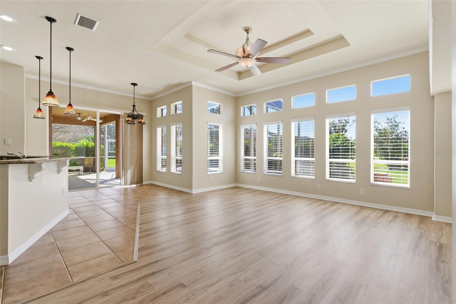 Image 14 of 52 For 915 Vista Verde Lane