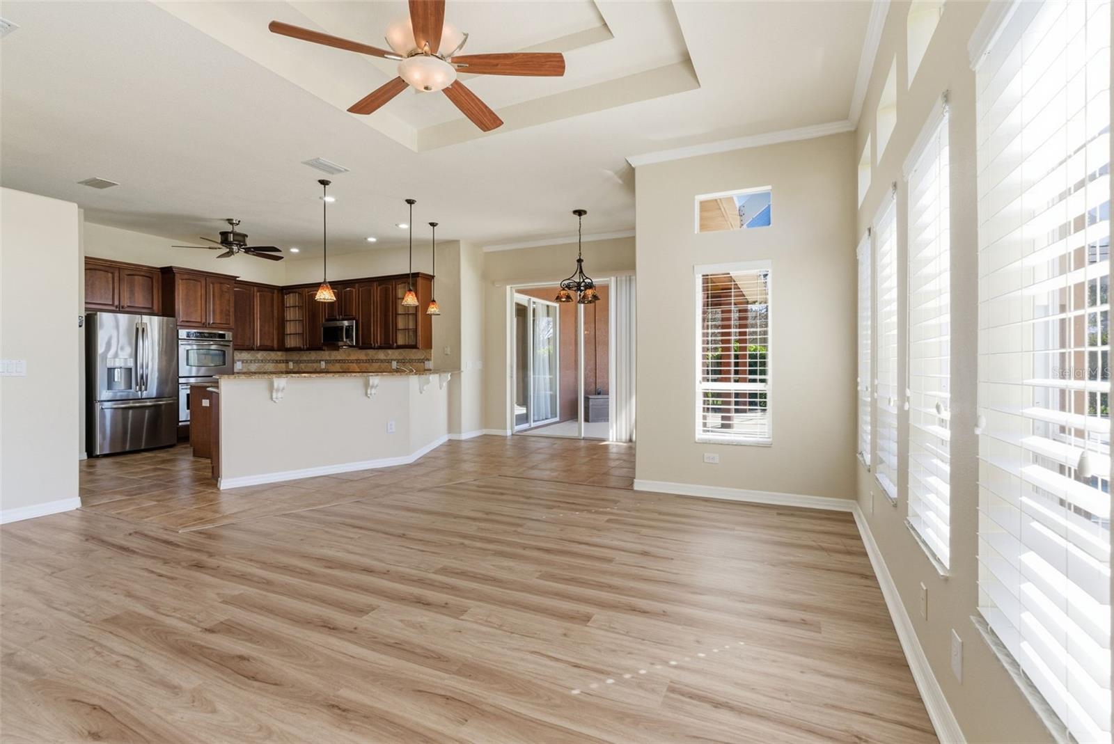 Image 15 of 52 For 915 Vista Verde Lane