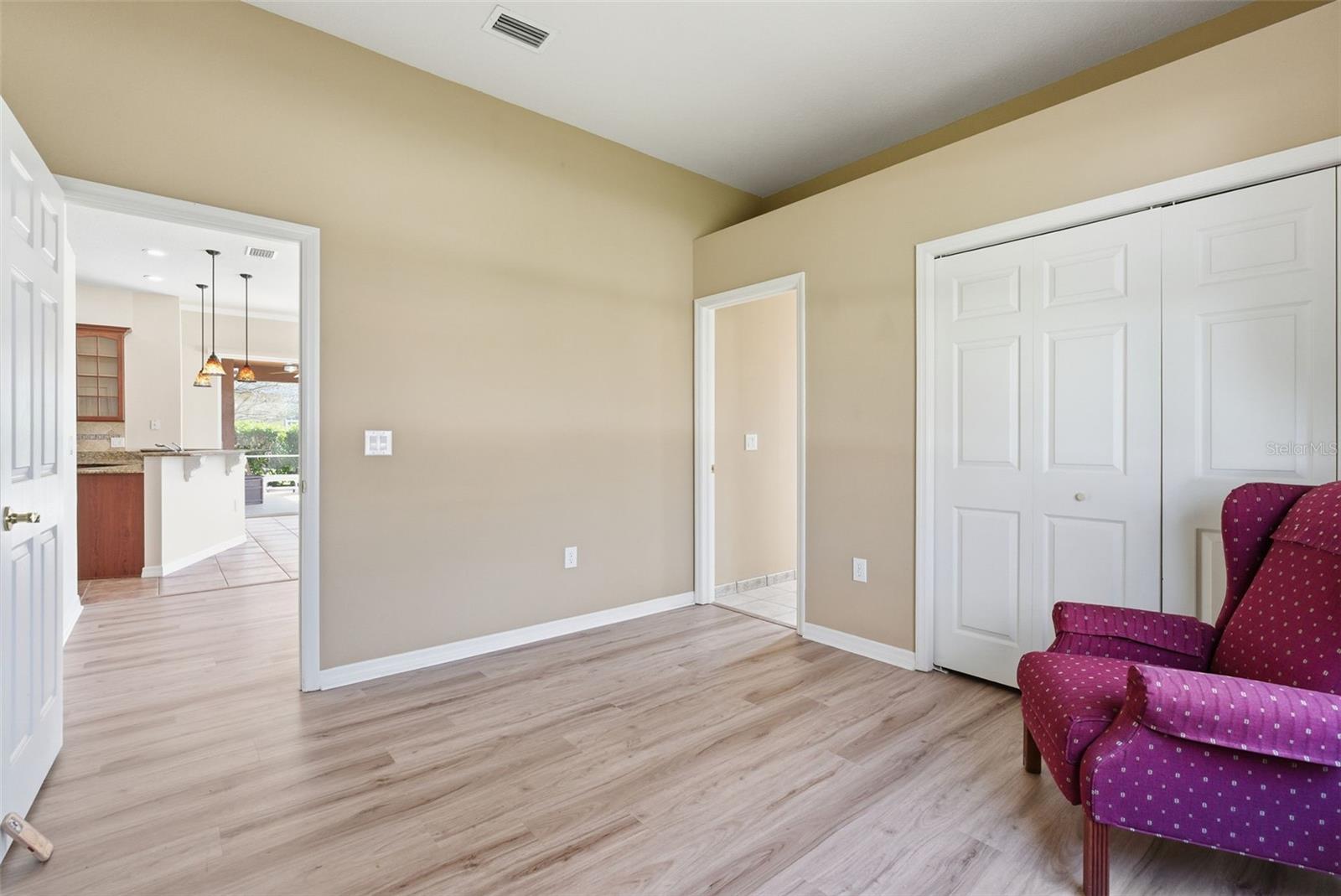 Image 40 of 52 For 915 Vista Verde Lane