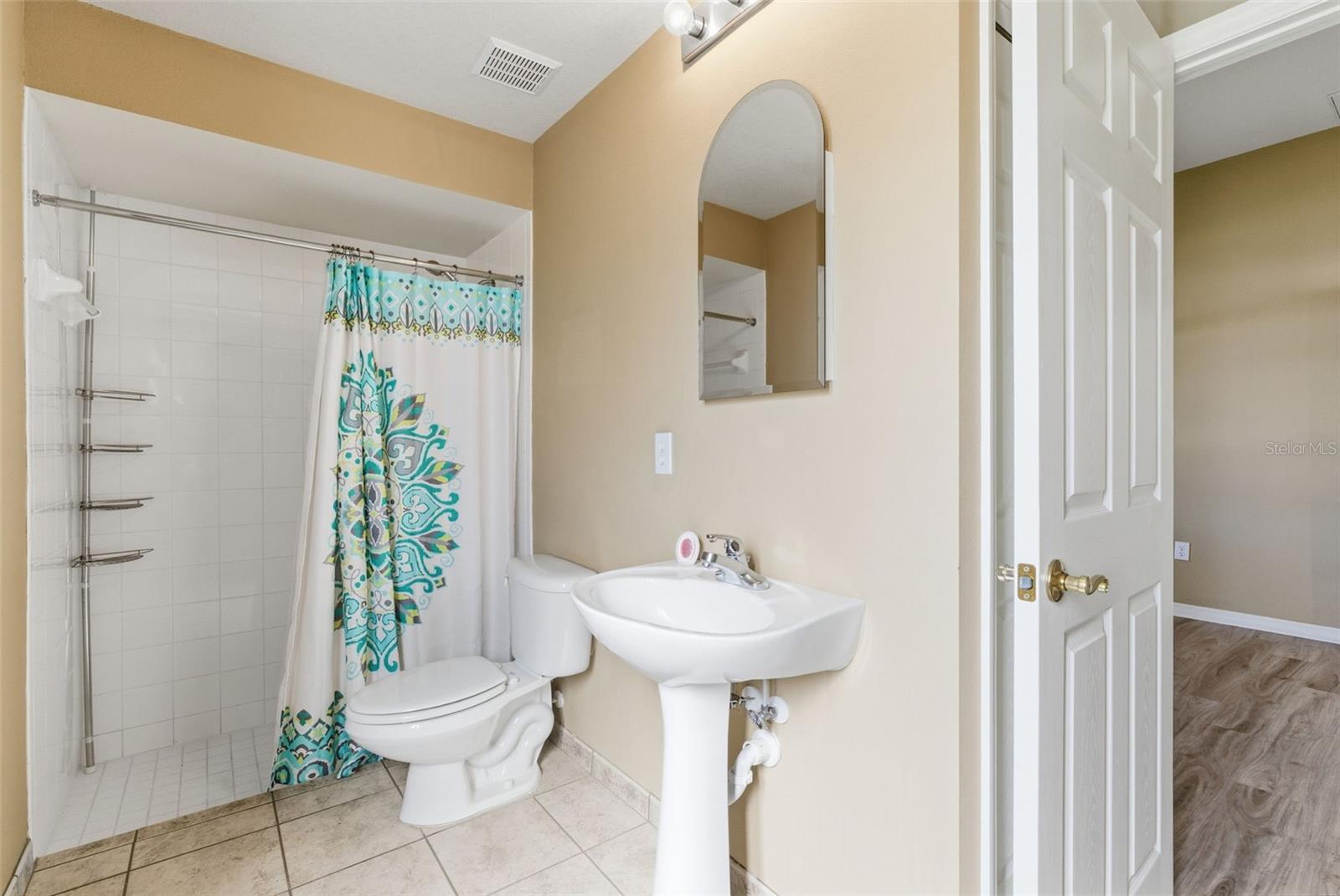 Image 42 of 52 For 915 Vista Verde Lane