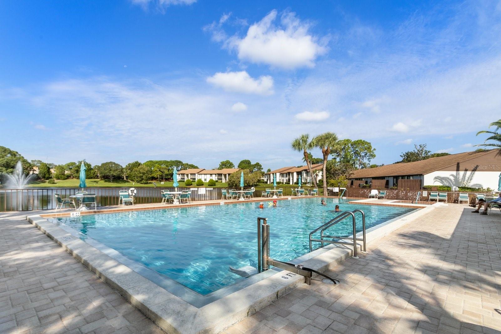 Image 23 of 38 For 2522 Pine Ridge Way S D2