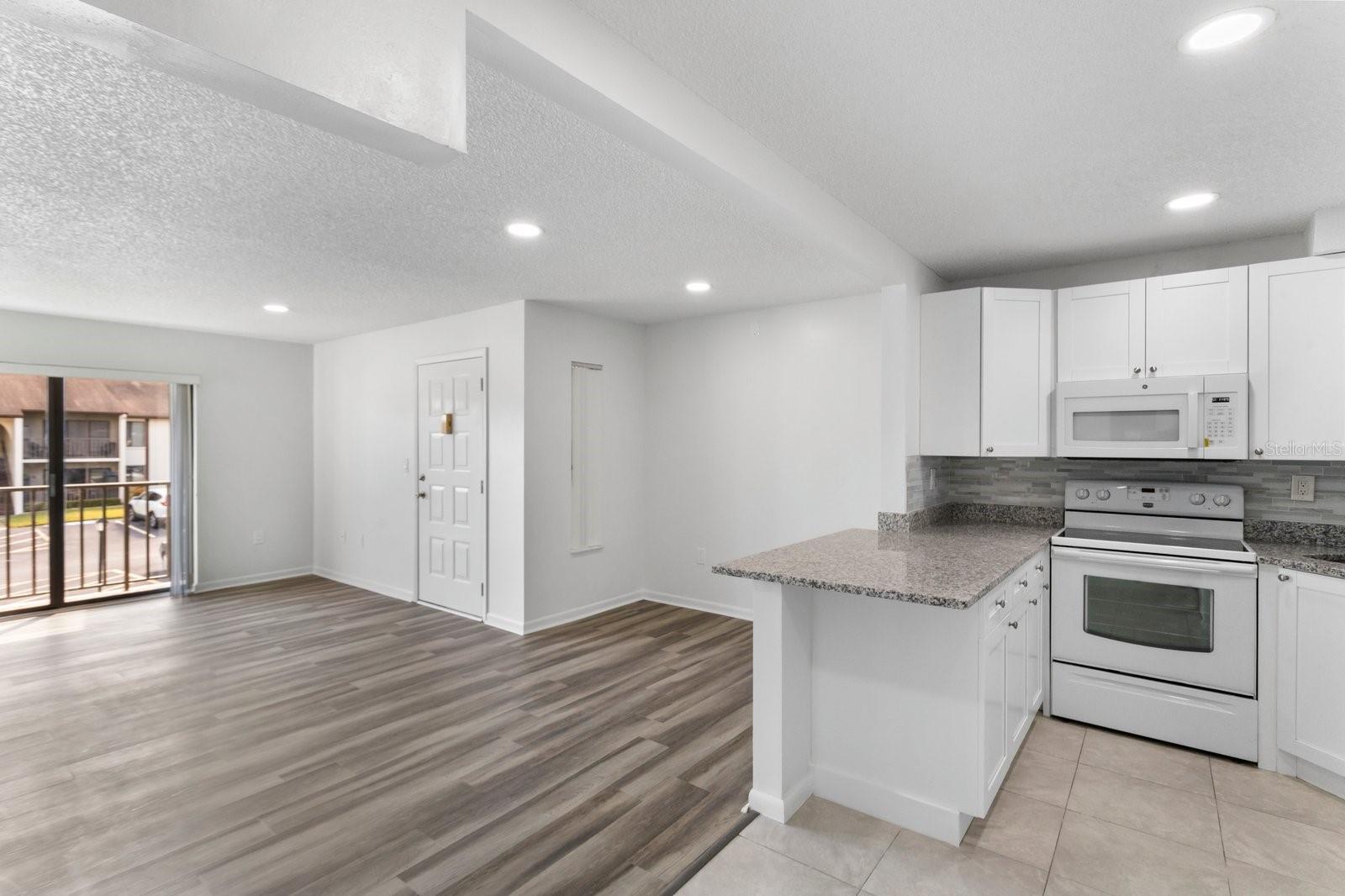 Image 8 of 38 For 2522 Pine Ridge Way S D2