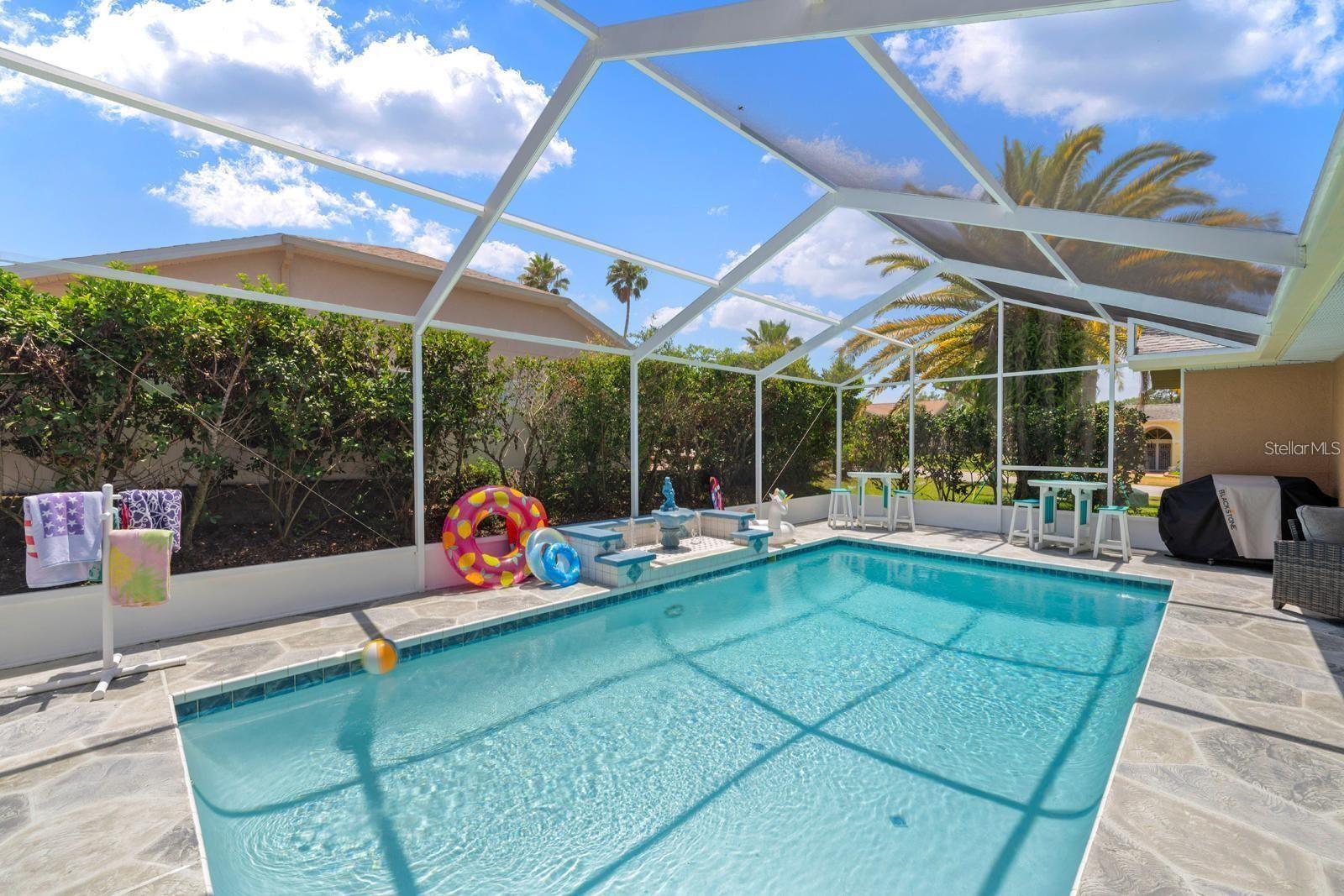 Listing photo id 15 for 10228 Yellow Pine Way