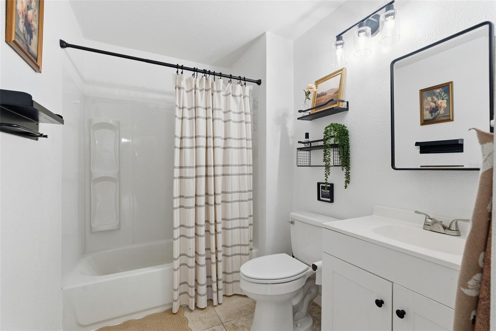 Listing photo id 9 for 7507 Orleans Avenue