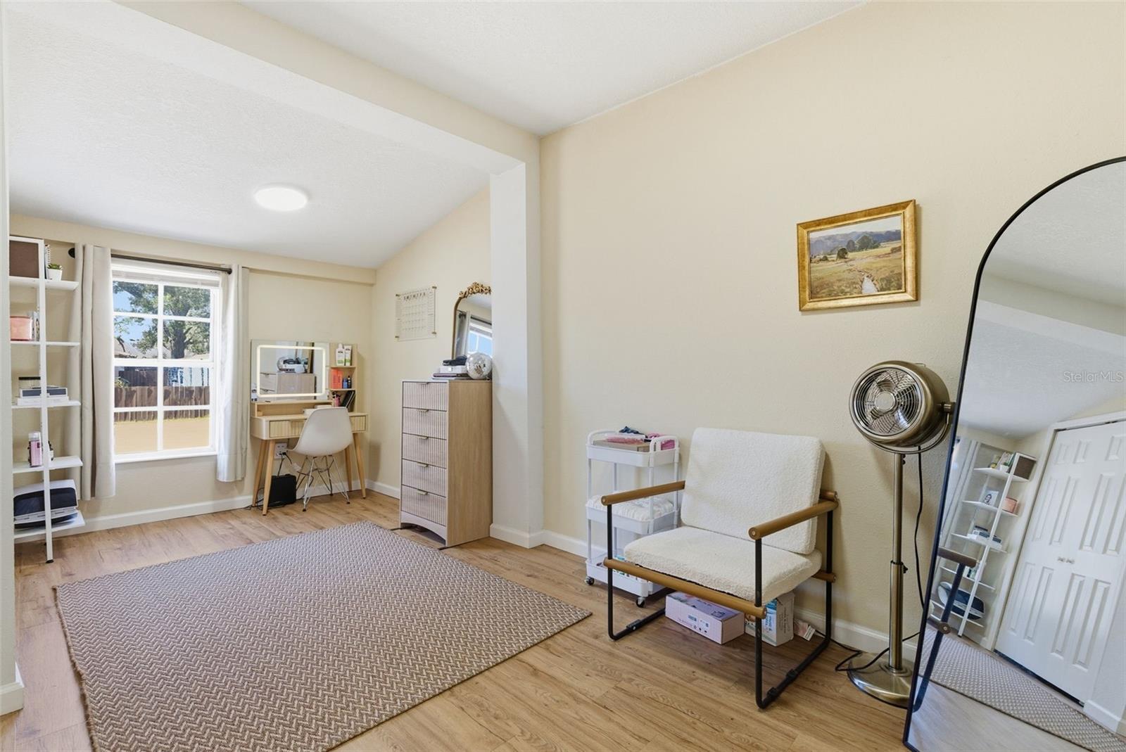 Listing photo id 10 for 7507 Orleans Avenue