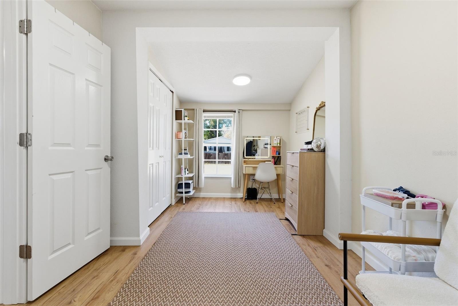 Listing photo id 11 for 7507 Orleans Avenue