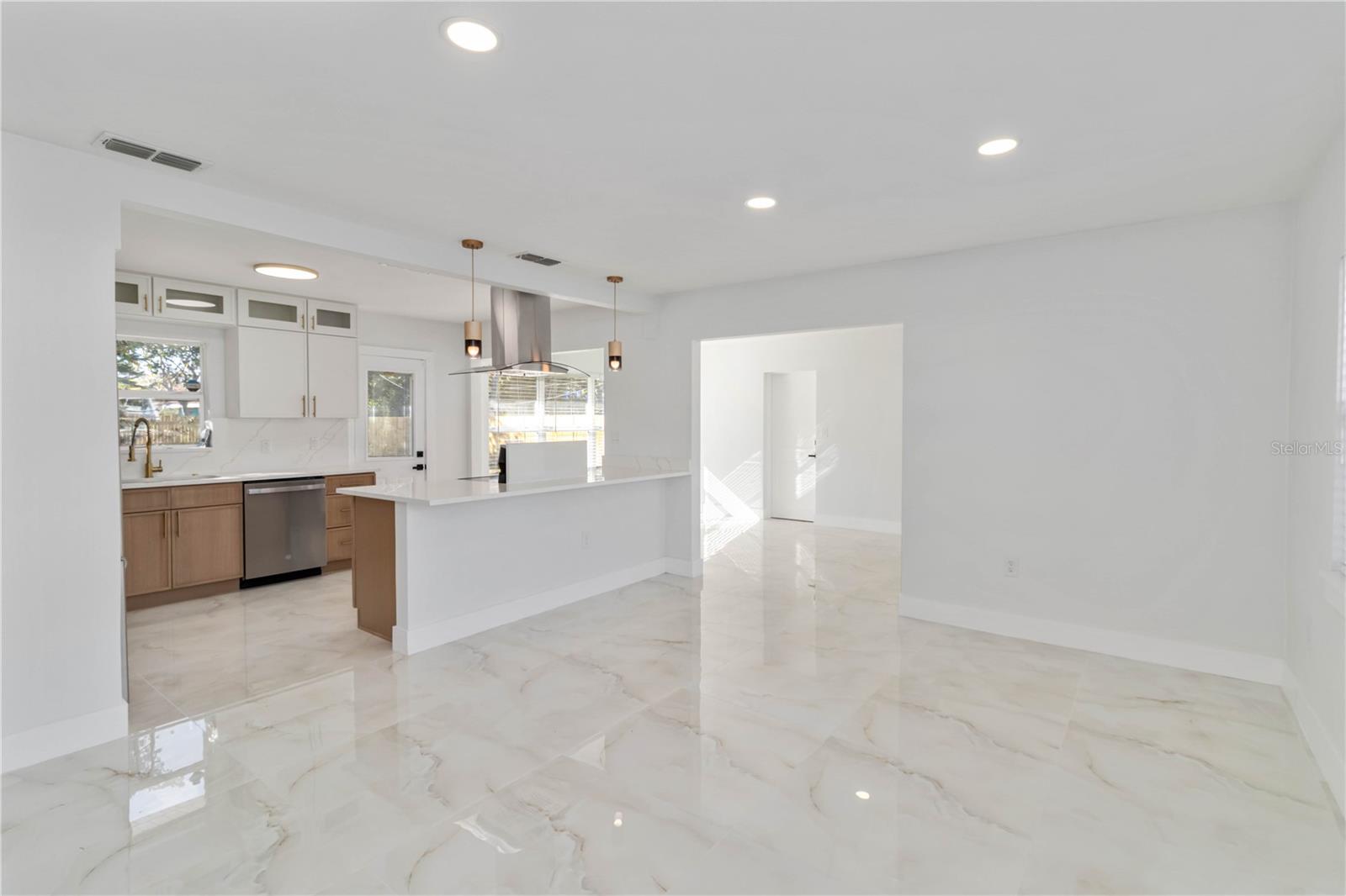 Image 7 of 31 For 540 Milwaukee Avenue