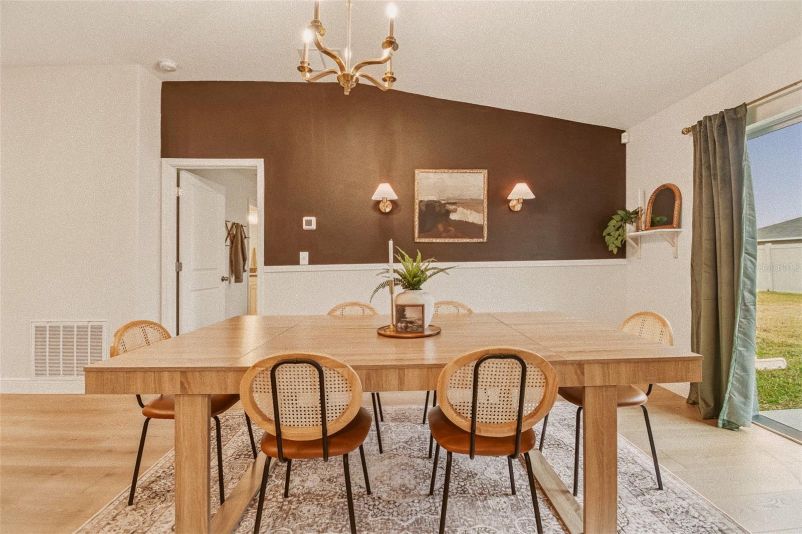 Image 6 of 33 For 4904 Babbling Brook Lane