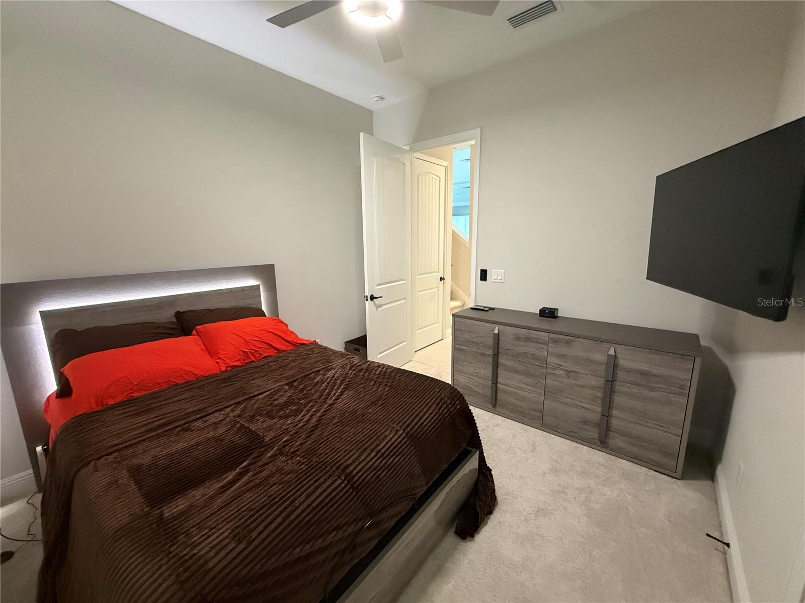 Image 21 of 44 For 10958 Rustic Timber Loop