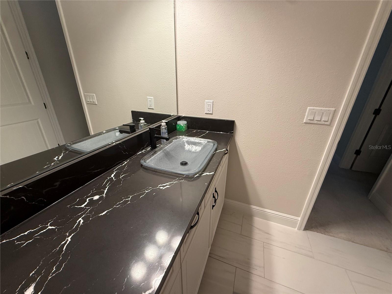 Image 25 of 44 For 10958 Rustic Timber Loop