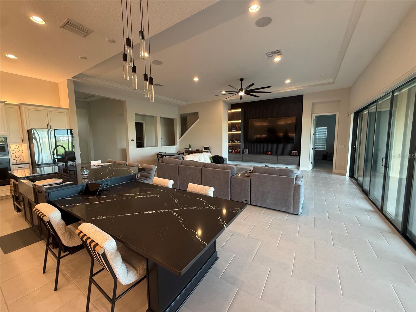 Image 3 of 44 For 10958 Rustic Timber Loop