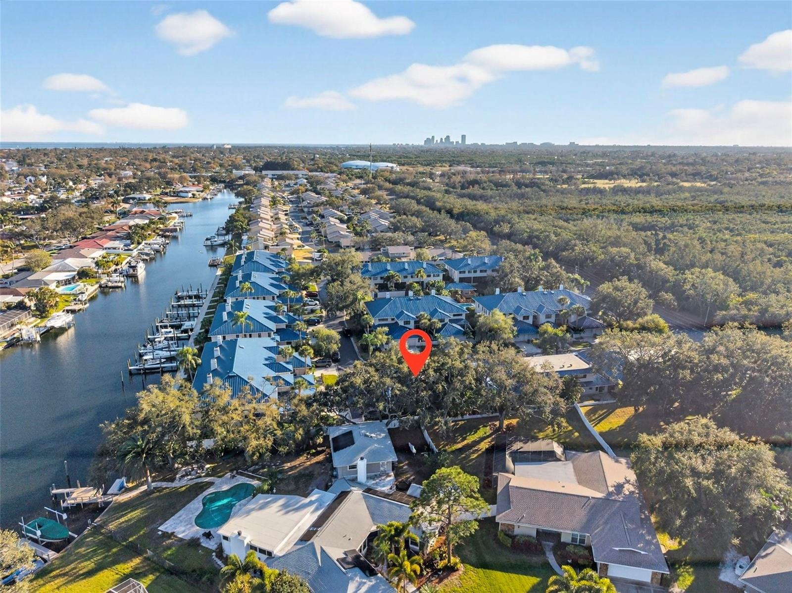 Listing photo id 43 for 1671 Watermark Circle Ne