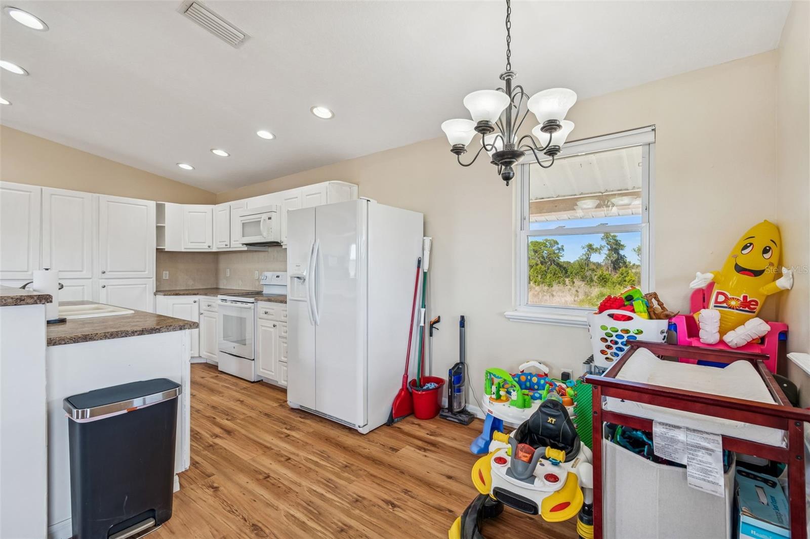 Image 16 of 96 For 4026 Mcintosh Estates Lane