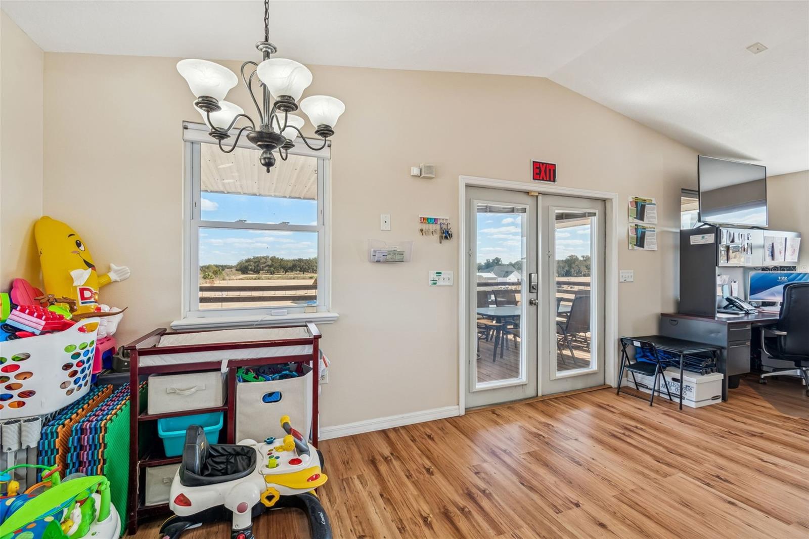 Image 18 of 96 For 4026 Mcintosh Estates Lane