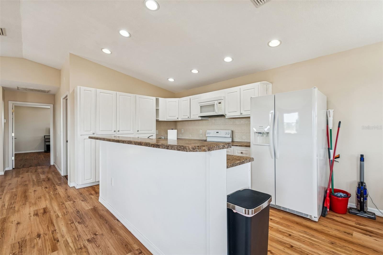 Image 20 of 96 For 4026 Mcintosh Estates Lane