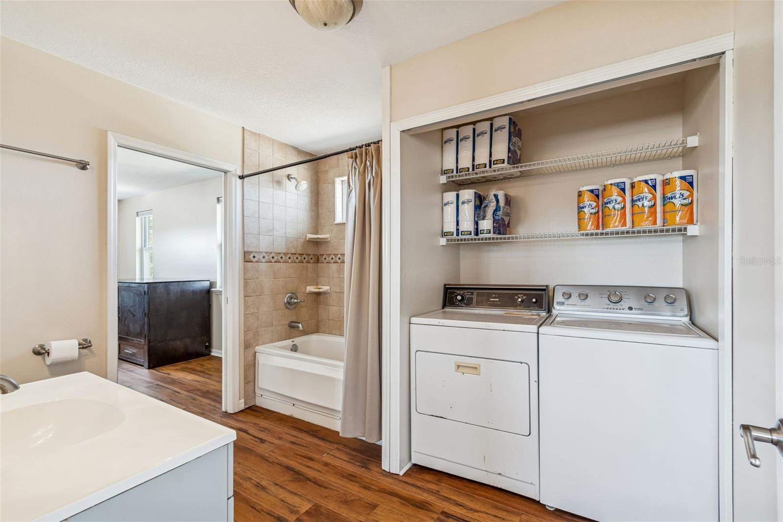 Image 34 of 96 For 4026 Mcintosh Estates Lane