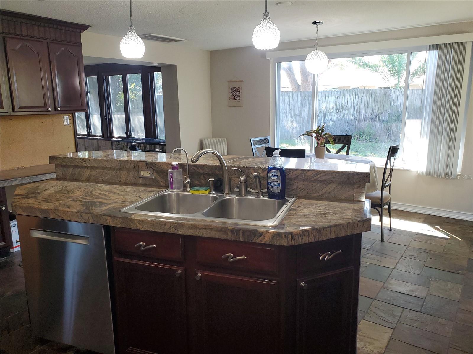 Image 17 of 47 For 7702 Rosewood Drive