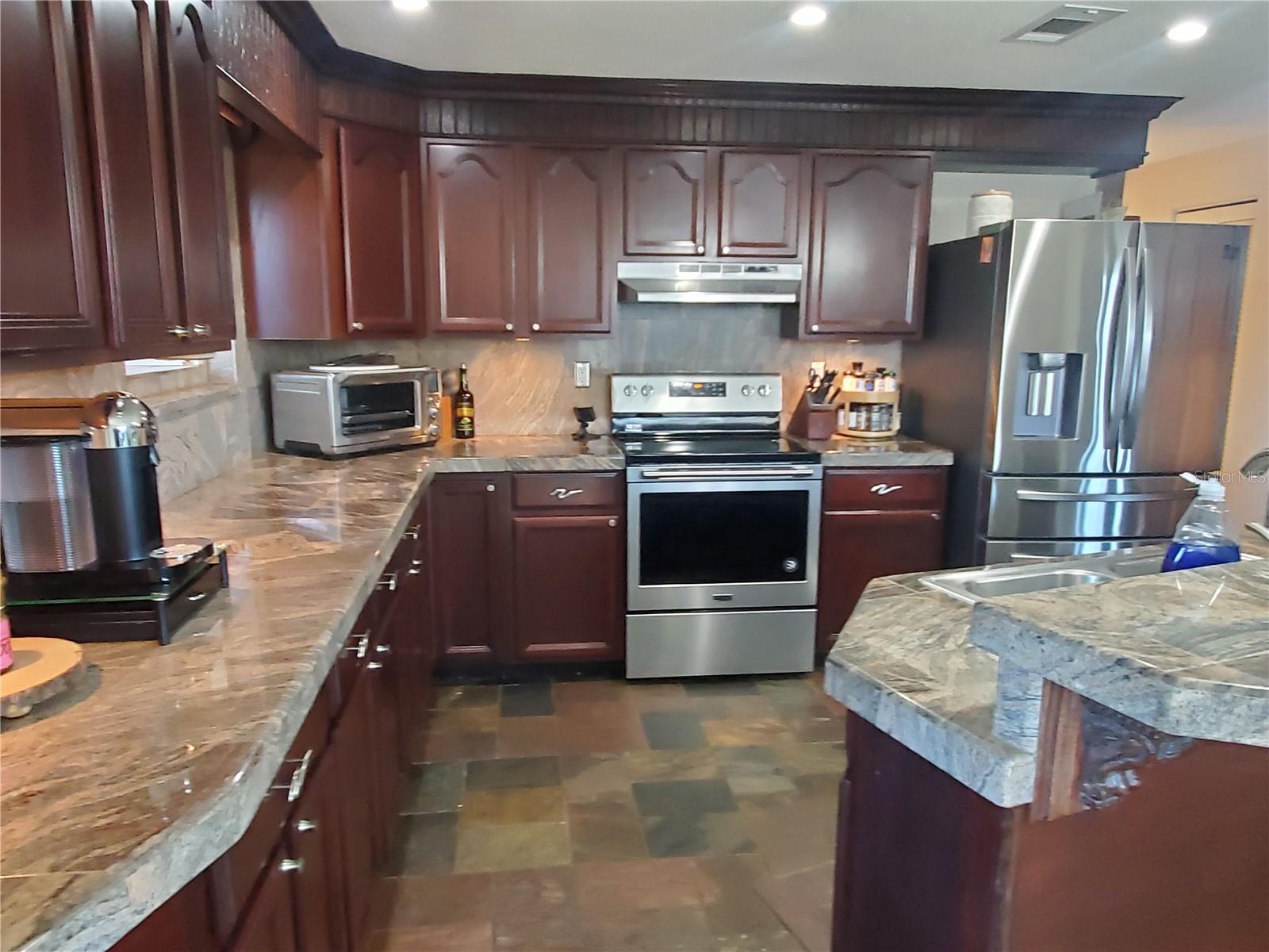 Image 22 of 47 For 7702 Rosewood Drive