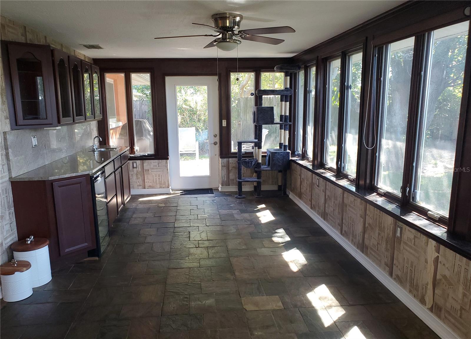 Image 24 of 47 For 7702 Rosewood Drive