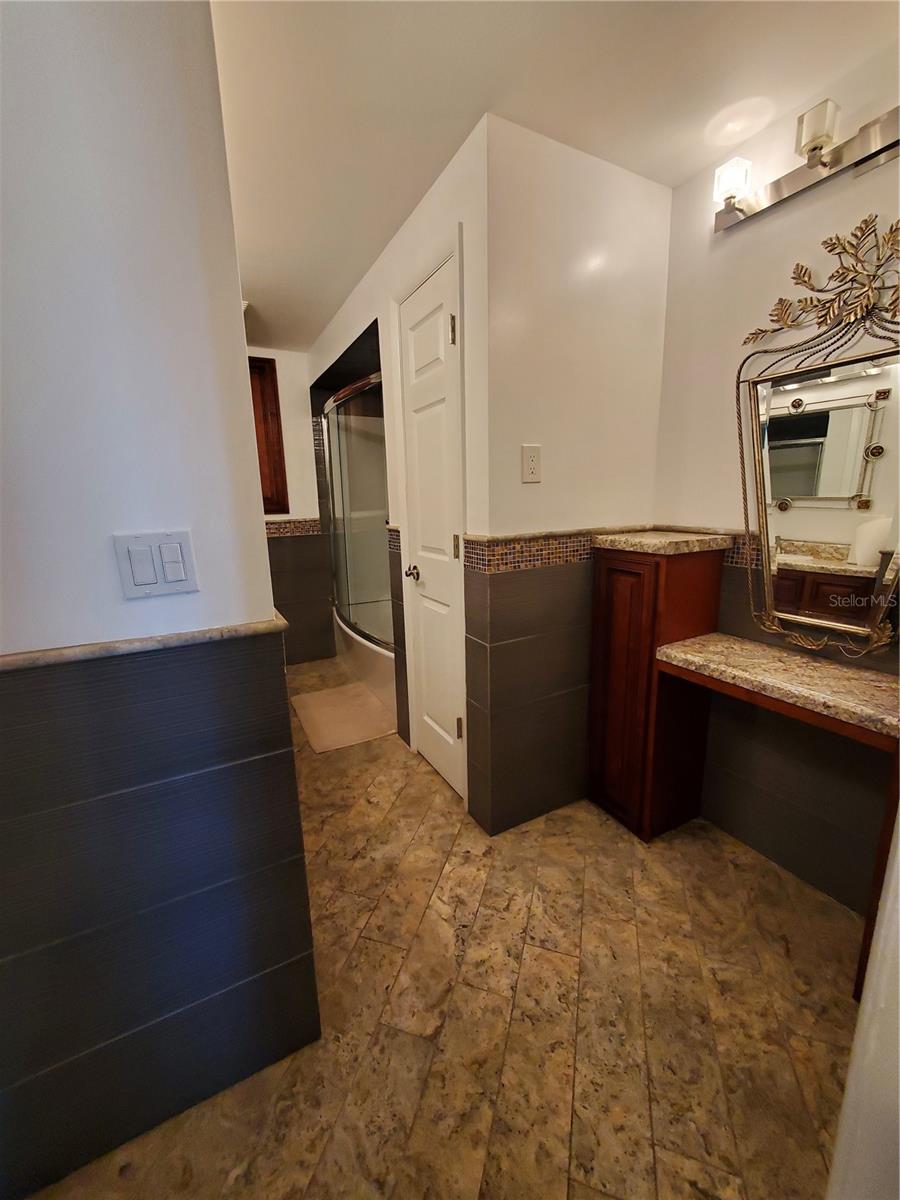 Image 36 of 47 For 7702 Rosewood Drive