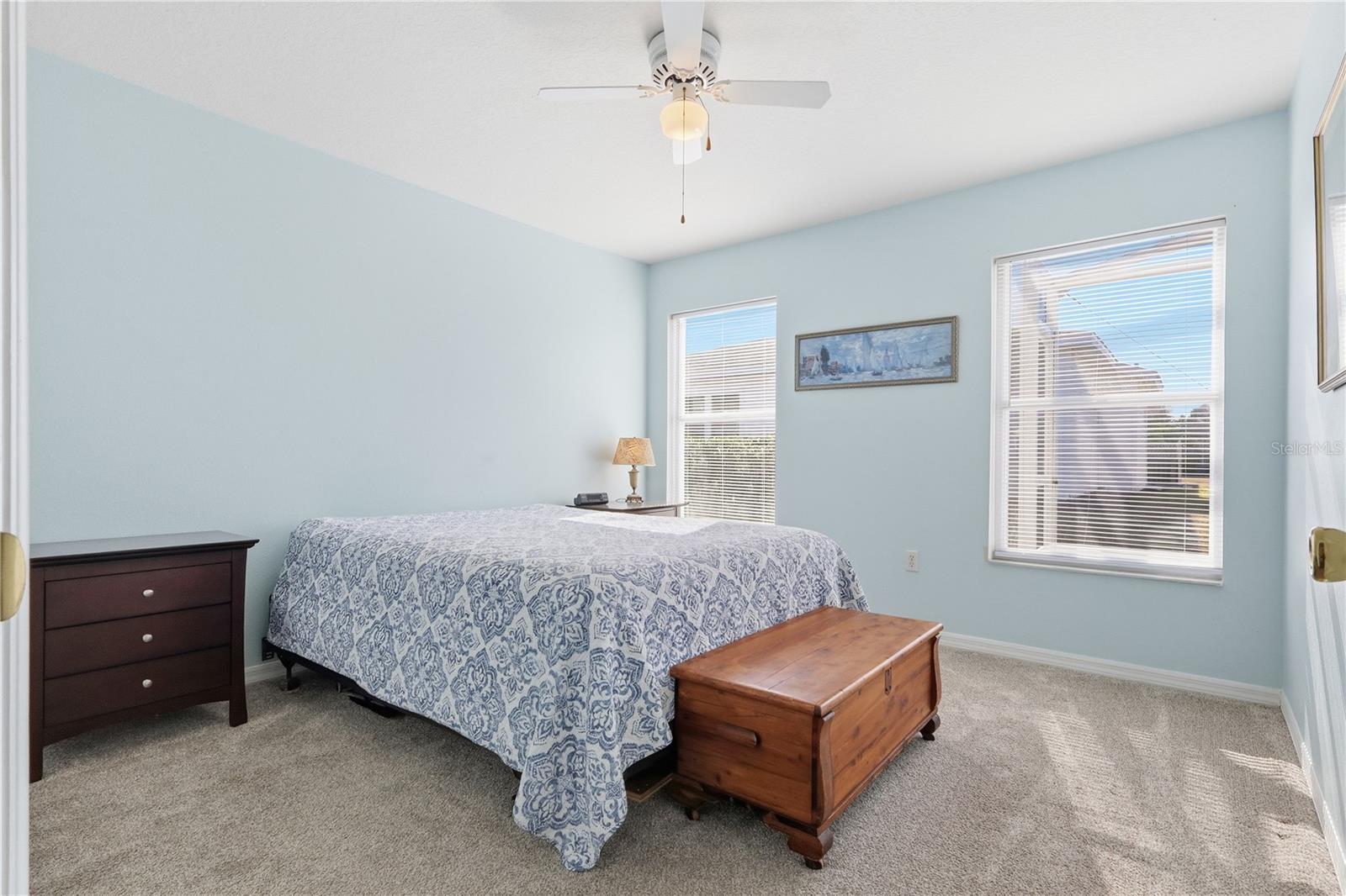 Listing photo id 16 for 29406 Zeller Avenue