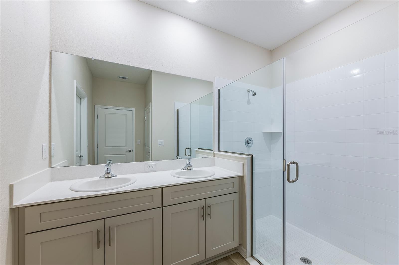 Image 5 of 26 For 6174 Sw 96th Place