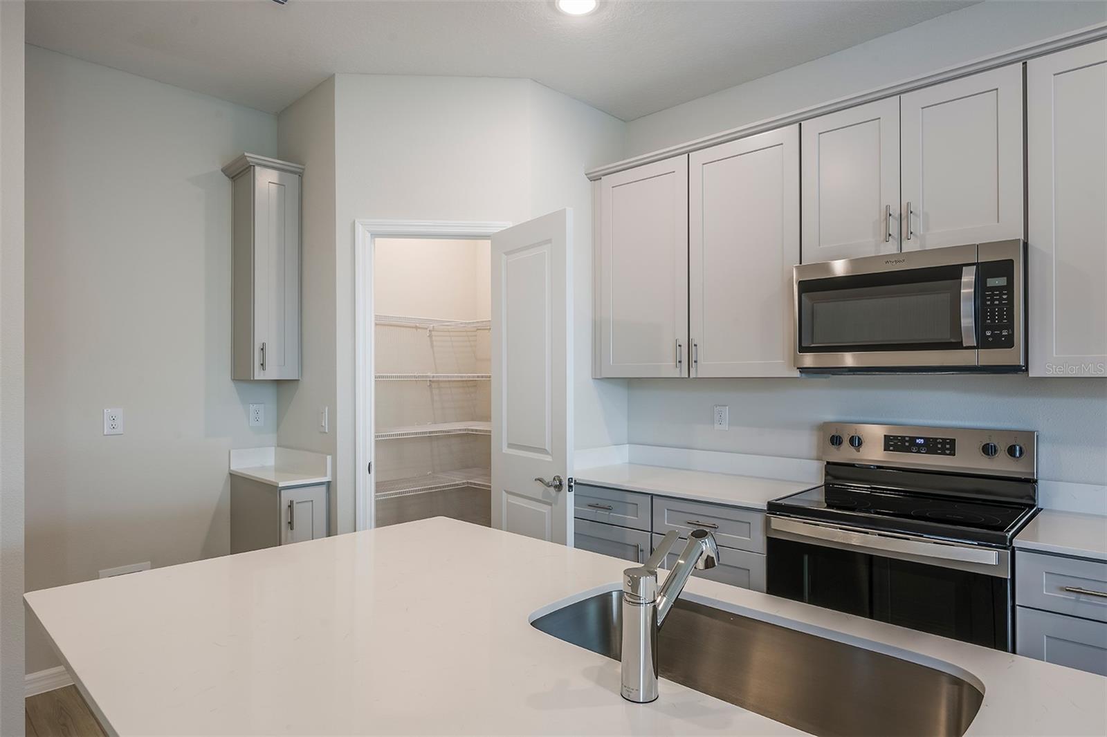 Image 9 of 26 For 6174 Sw 96th Place