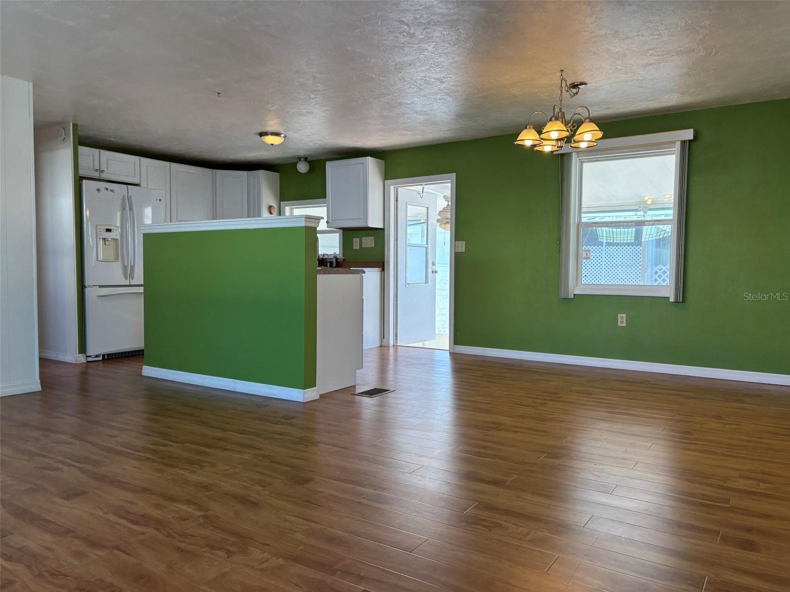 Image 9 of 33 For 13225 101st Street 144