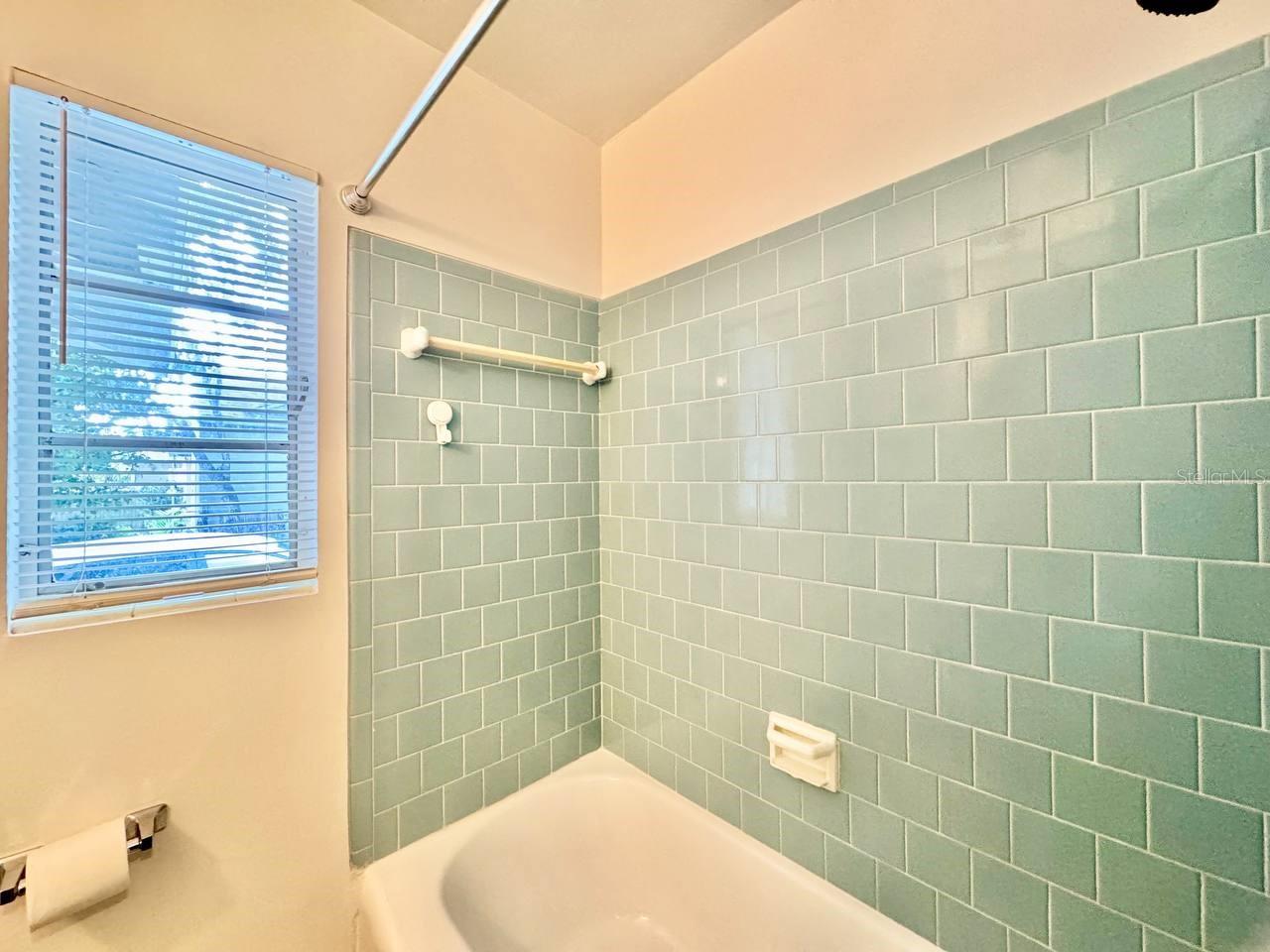 Image 15 of 24 For 508 Macdill Avenue