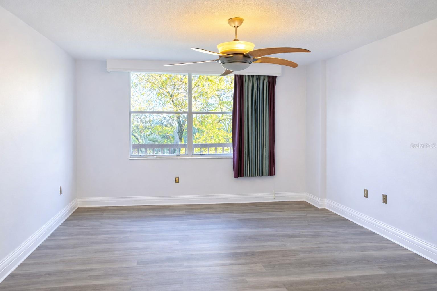 Image 10 of 33 For 2333 Feather Sound Drive A301