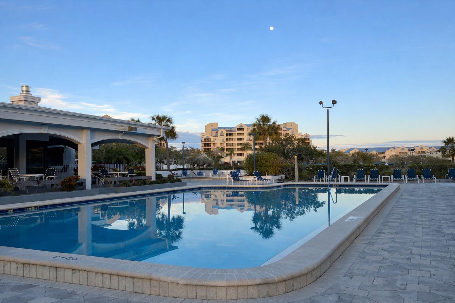 Image 31 of 33 For 2333 Feather Sound Drive A301