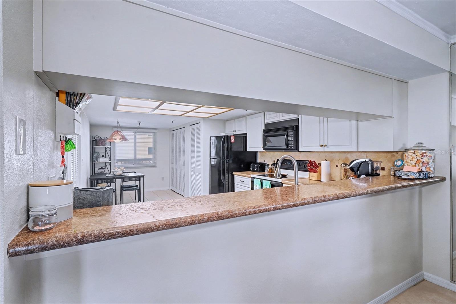 Image 15 of 43 For 18400 Gulf Boulevard 1302