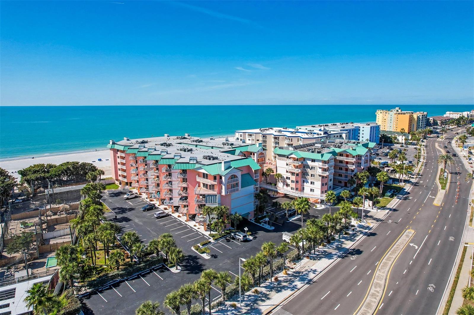 Image 35 of 43 For 18400 Gulf Boulevard 1302