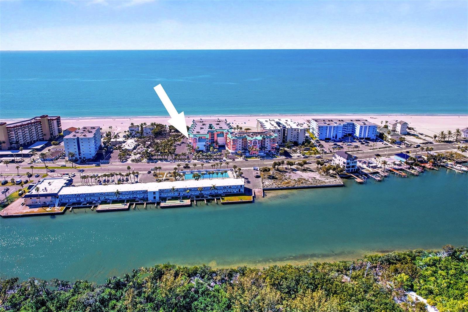 Image 38 of 43 For 18400 Gulf Boulevard 1302