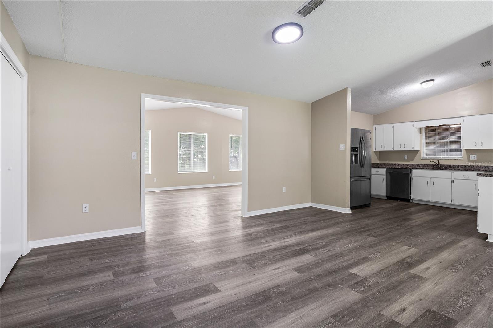 Image 21 of 31 For 5400 62nd Place