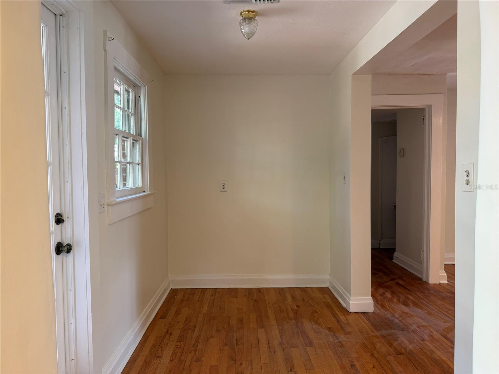 Image 10 of 18 For 3813 De Leon Street