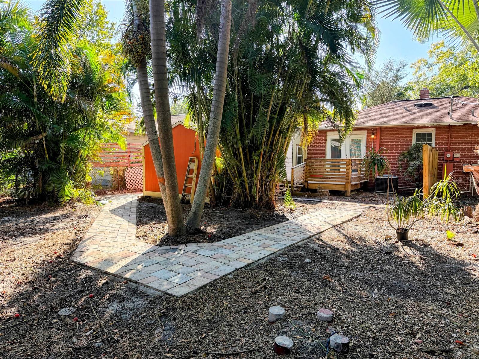 Image 14 of 18 For 3813 De Leon Street