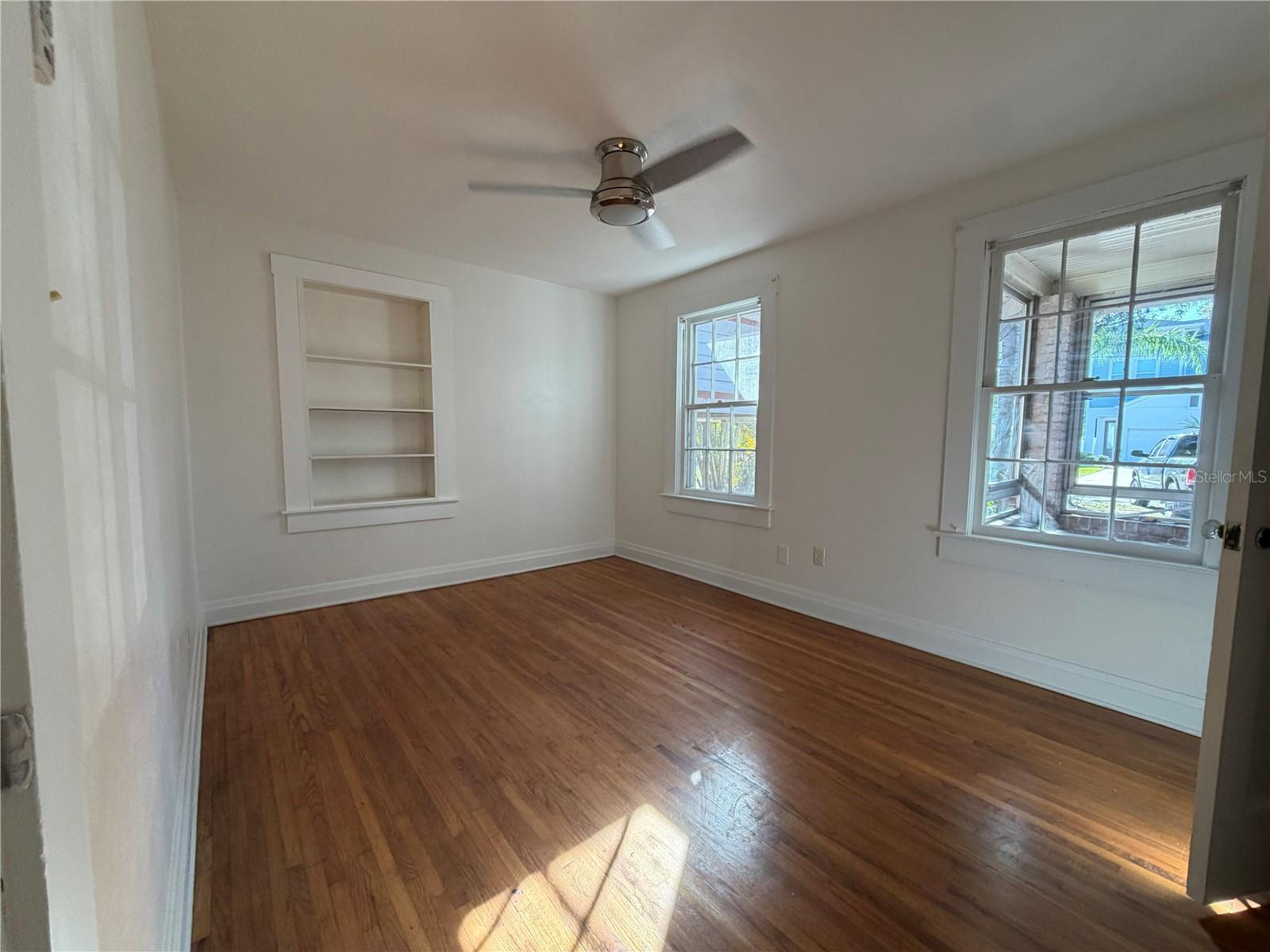 Image 2 of 18 For 3813 De Leon Street