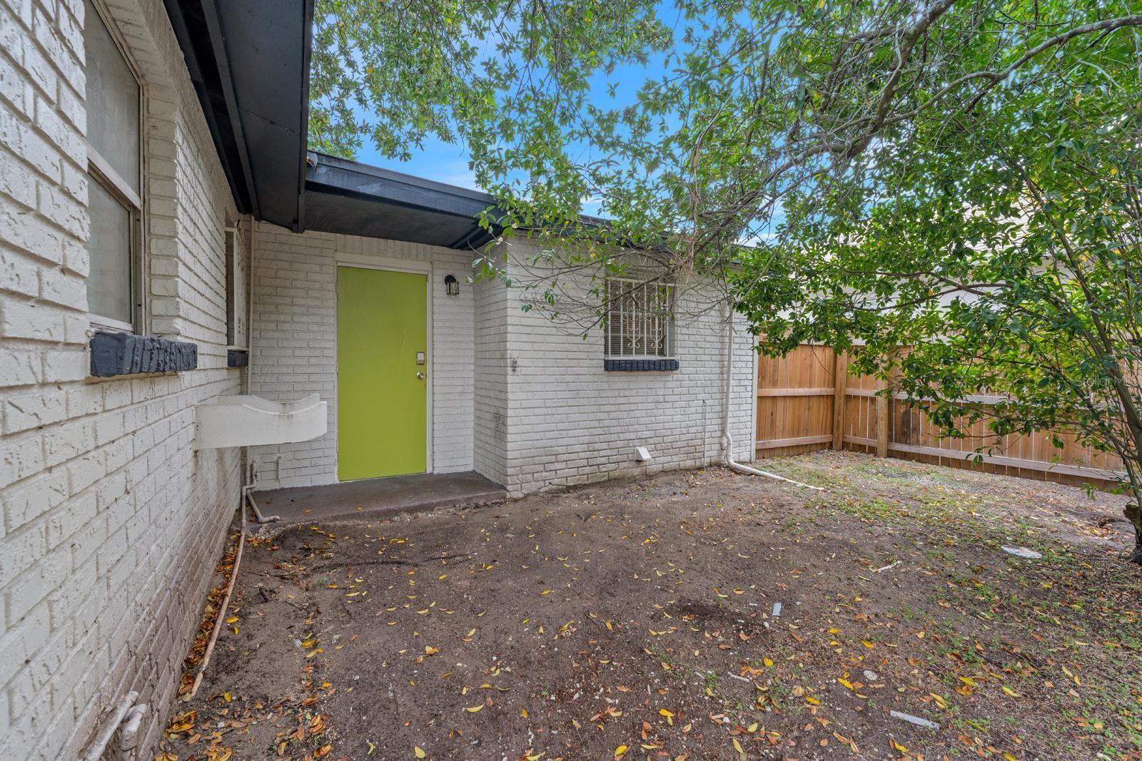 Image 20 of 23 For 4220 Powhatan Avenue