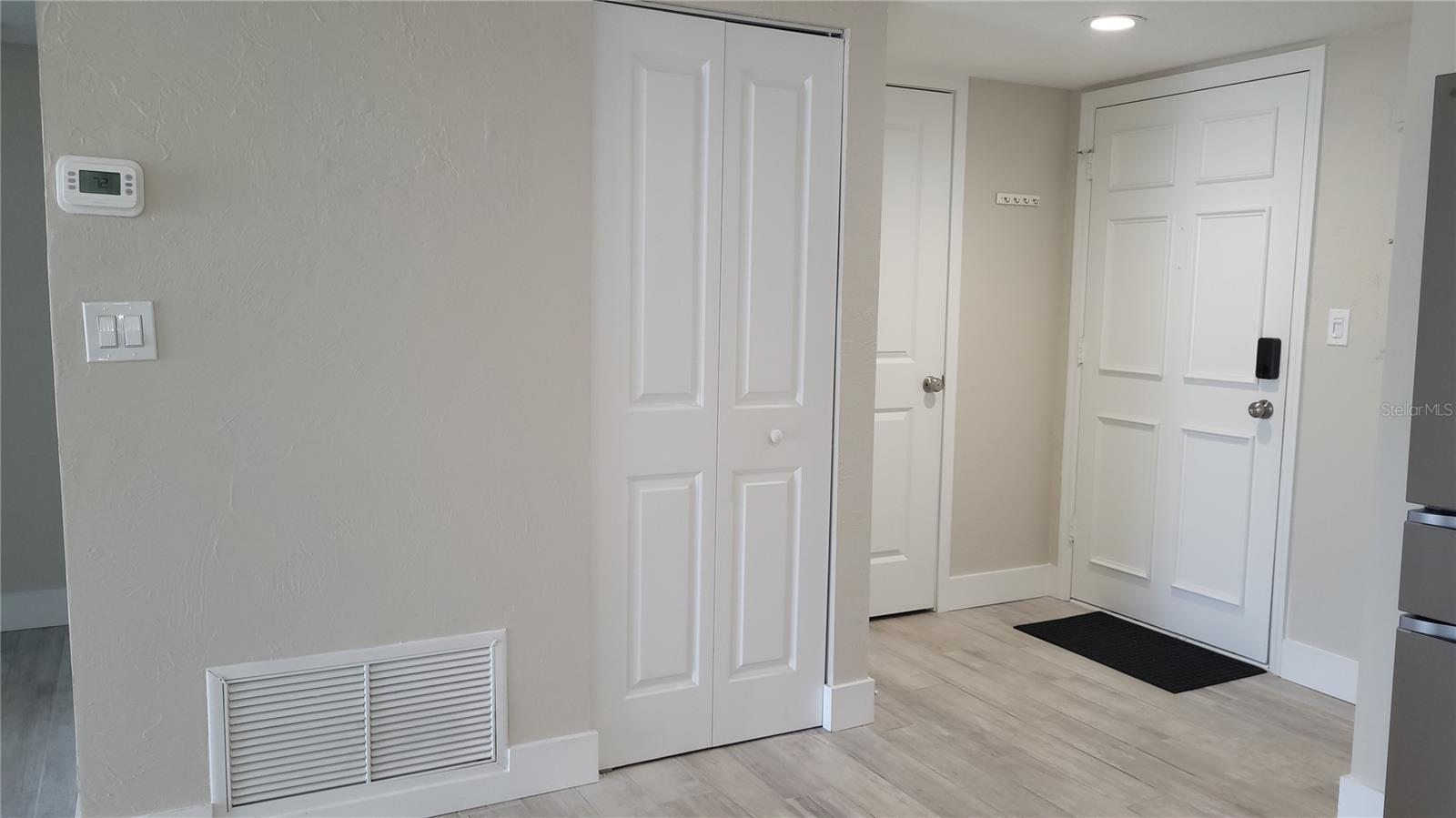 Image 17 of 49 For 500 Treasure Island Causeway 106