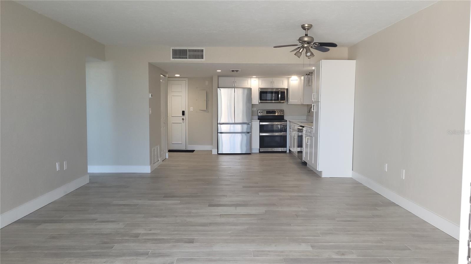 Image 48 of 49 For 500 Treasure Island Causeway 106