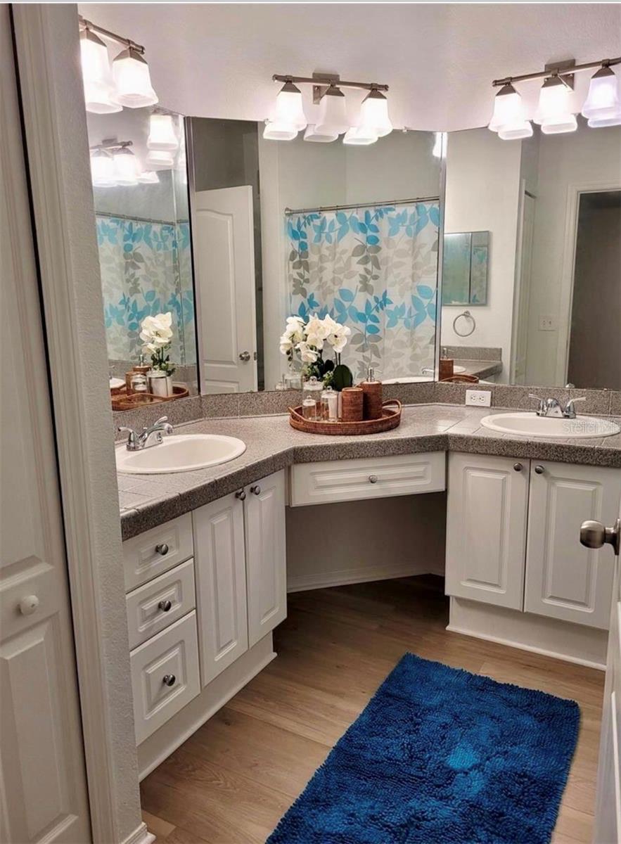 Image 11 of 44 For 2709 Via Cipriani  531b